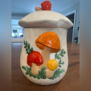 Vintage Merry Mushroom cookie jar
